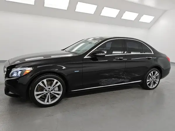 55SWF4HB8JU255163 2018 MERCEDES-BENZ C-KLASSE - Image 1