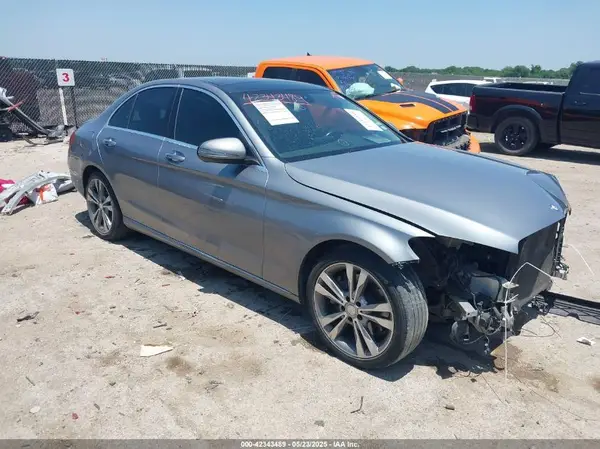 55SWF4JB0GU106958 2016 MERCEDES-BENZ C-KLASSE - Image 1