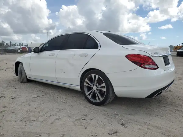 55SWF4JB0GU117782 2016 MERCEDES-BENZ C-KLASSE - Image 2