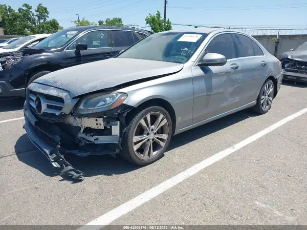 55SWF4JB0GU129379 2016 MERCEDES-BENZ C-KLASSE - Image 2