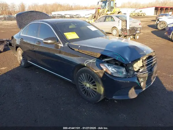 55SWF4JB0GU160146 2016 MERCEDES-BENZ C-KLASSE - Image 1