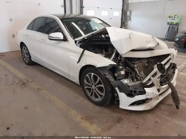 55SWF4JB0GU160647 2016 MERCEDES-BENZ C-KLASSE - Image 1