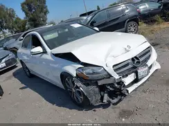 55SWF4JB0GU165573 2016 MERCEDES-BENZ C-KLASSE