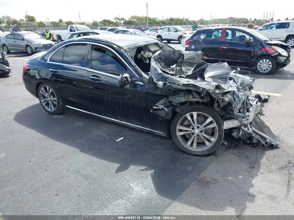 55SWF4JB0GU173754 2016 MERCEDES-BENZ C-KLASSE - Image 1