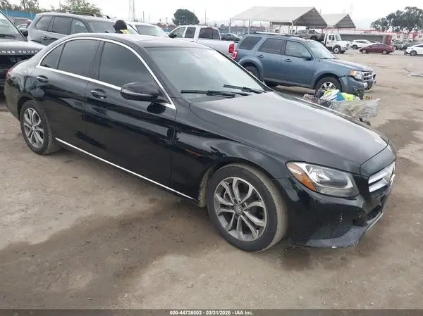 55SWF4JB0HU188675 2017 MERCEDES-BENZ C-KLASSE - Image 1