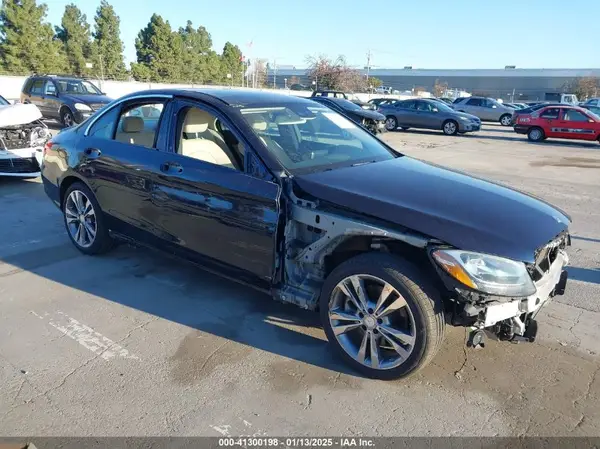 55SWF4JB0HU201361 2017 MERCEDES-BENZ C-KLASSE - Image 1