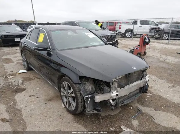 55SWF4JB0HU232335 2017 MERCEDES-BENZ C-KLASSE - Image 1