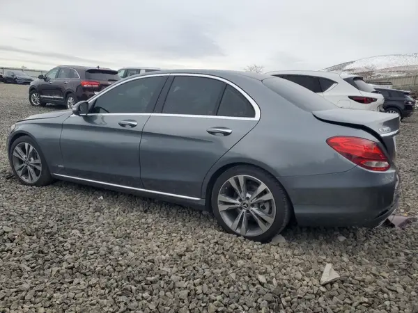 55SWF4JB0HU232920 2017 MERCEDES-BENZ C-KLASSE - Image 2