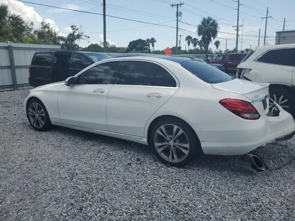 55SWF4JB1GU128970 2016 MERCEDES-BENZ C-KLASSE - Image 2