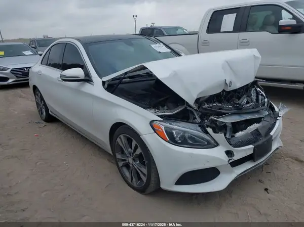 55SWF4JB1HU182903 2017 MERCEDES-BENZ C-KLASSE - Image 1