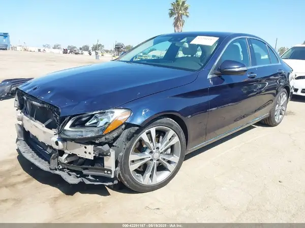 55SWF4JB1HU187647 2017 MERCEDES-BENZ C-KLASSE - Image 2