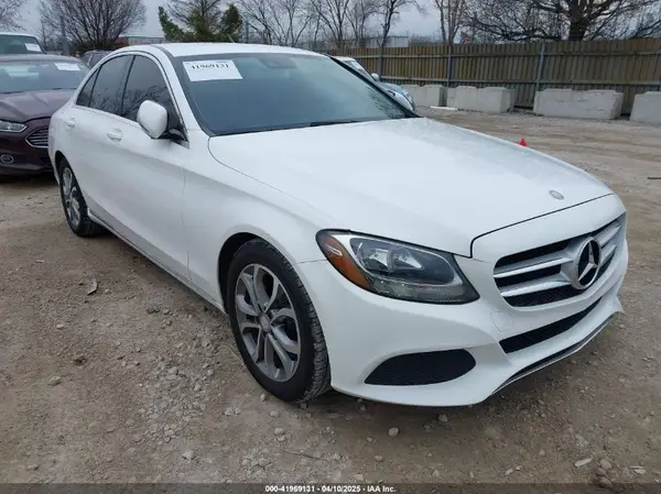 55SWF4JB1HU188409 2017 MERCEDES-BENZ C-KLASSE - Image 1