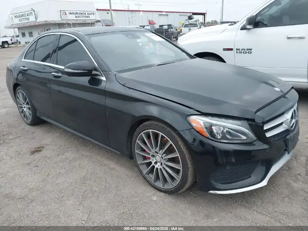 55SWF4JB1HU195683 2017 MERCEDES-BENZ C-KLASSE - Image 1