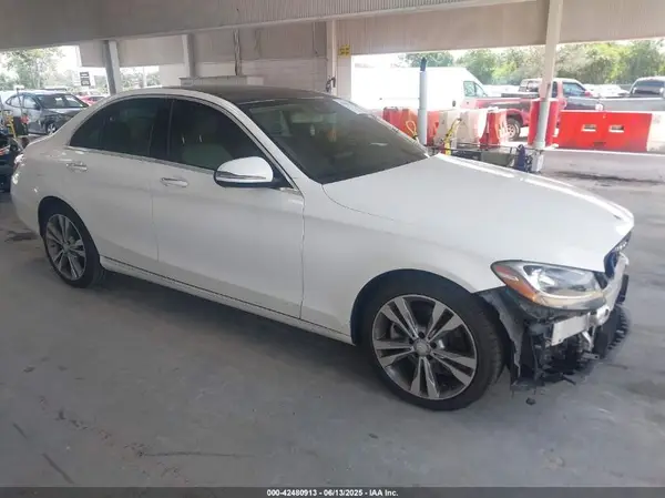 55SWF4JB1HU202518 2017 MERCEDES-BENZ C-KLASSE - Image 1