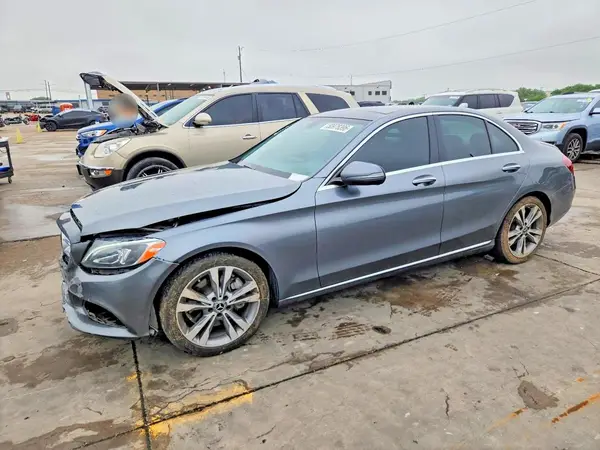 55SWF4JB1HU218976 2017 MERCEDES-BENZ C-KLASSE - Image 1
