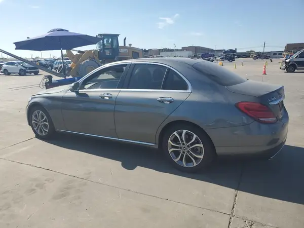 55SWF4JB1HU222333 2017 MERCEDES-BENZ C-KLASSE - Image 2