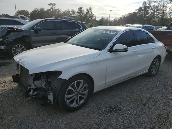 55SWF4JB1HU232053 2017 MERCEDES-BENZ C-KLASSE - Image 1