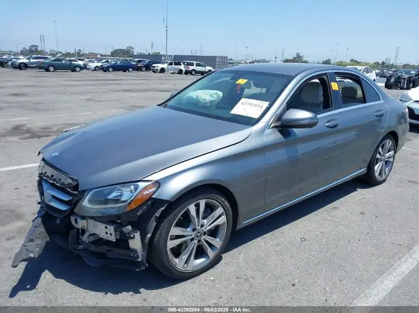 55SWF4JB1HU233879 2017 MERCEDES-BENZ C-KLASSE - Image 2
