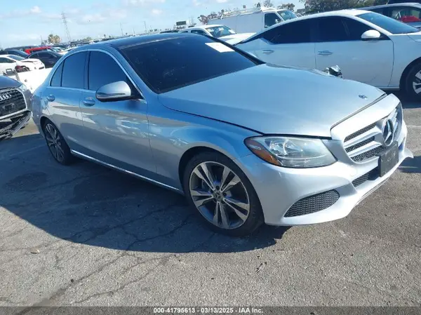 55SWF4JB1JU244077 2018 MERCEDES-BENZ C-KLASSE - Image 1