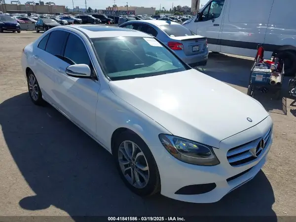 55SWF4JB1JU251000 2018 MERCEDES-BENZ C-KLASSE - Image 1
