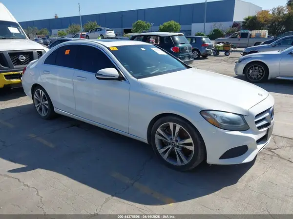 55SWF4JB1JU262028 2018 MERCEDES-BENZ C-KLASSE - Image 1