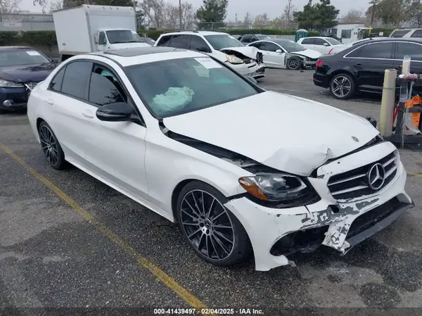 55SWF4JB1JU264619 2018 MERCEDES-BENZ C-KLASSE - Image 1
