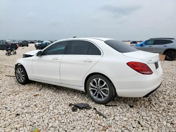 55SWF4JB1JU267312 2018 MERCEDES-BENZ C-KLASSE - Image 2