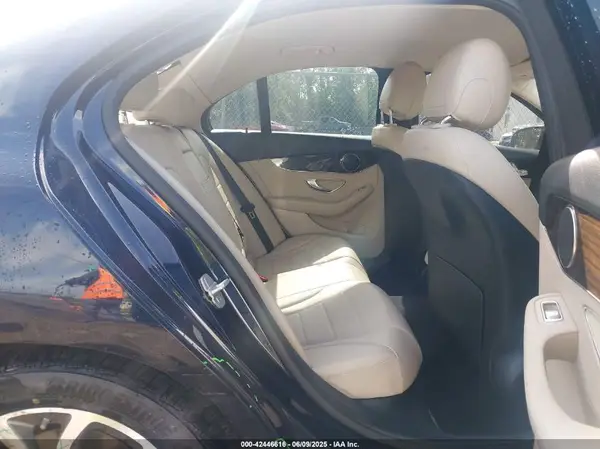 55SWF4JB2GU123809 2016 MERCEDES-BENZ C-KLASSE - Image 8