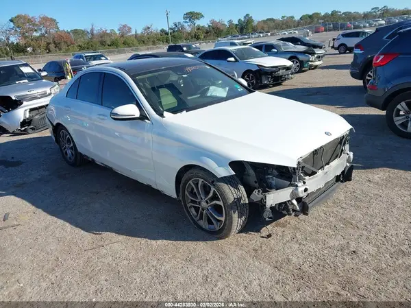 55SWF4JB2GU126614 2016 MERCEDES-BENZ C-KLASSE - Image 1