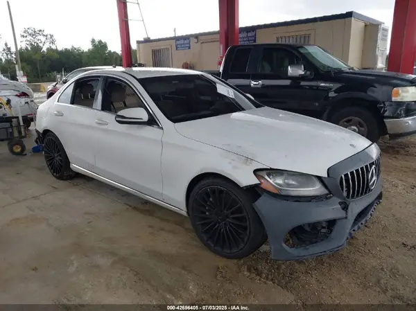 55SWF4JB2GU173643 2016 MERCEDES-BENZ C-KLASSE - Image 1