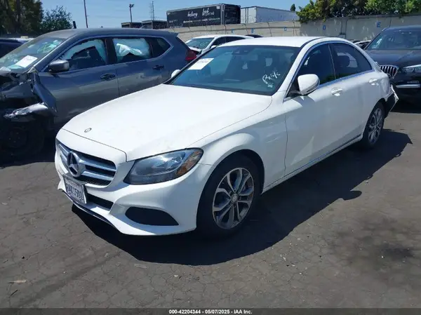 55SWF4JB2HU205606 2017 MERCEDES-BENZ C-KLASSE - Image 2