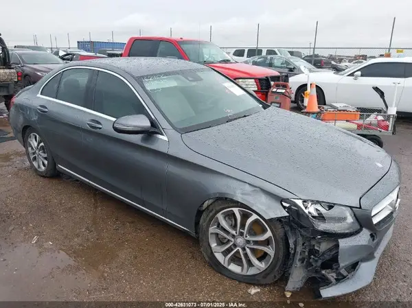 55SWF4JB2HU208554 2017 MERCEDES-BENZ C-KLASSE - Image 1