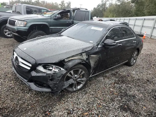 55SWF4JB2HU215858 2017 MERCEDES-BENZ C-KLASSE - Image 1