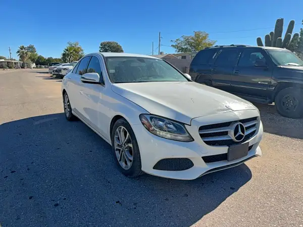 55SWF4JB2HU223412 2017 MERCEDES-BENZ C-KLASSE - Image 1