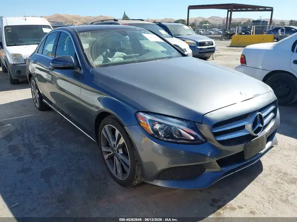 55SWF4JB2HU227637 2017 MERCEDES-BENZ C-KLASSE - Image 1