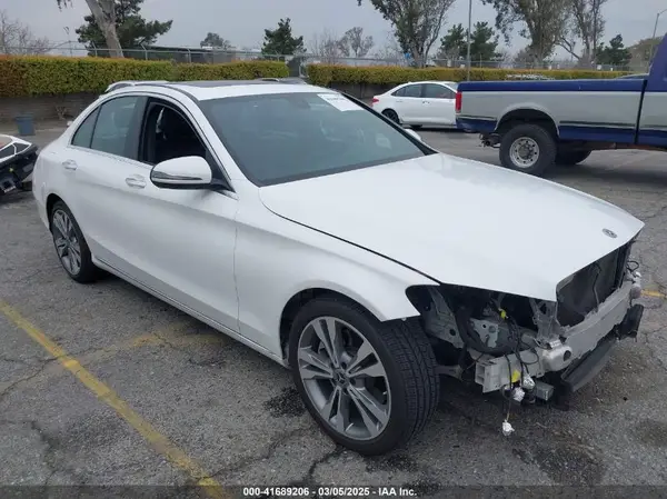 55SWF4JB2JU252916 2018 MERCEDES-BENZ C-KLASSE - Image 1