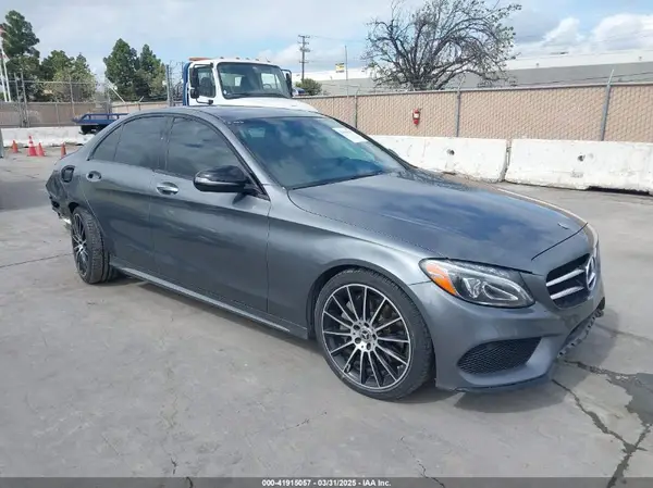 55SWF4JB2JU253953 2018 MERCEDES-BENZ C-KLASSE - Image 1