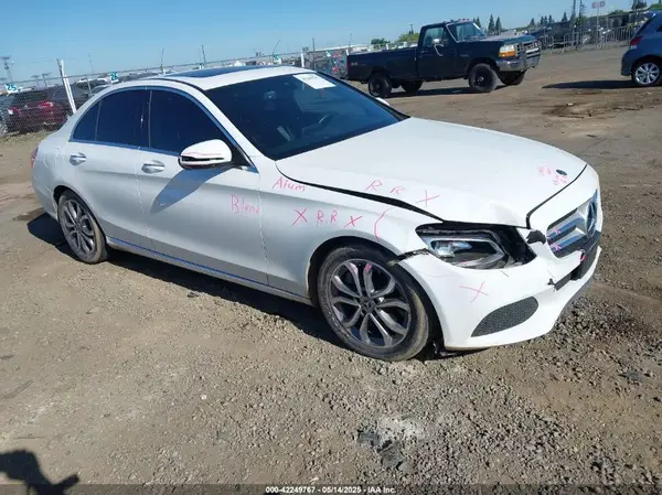 55SWF4JB2JU261826 2018 MERCEDES-BENZ C-KLASSE - Image 1