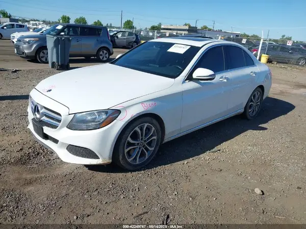 55SWF4JB2JU261826 2018 MERCEDES-BENZ C-KLASSE - Image 2