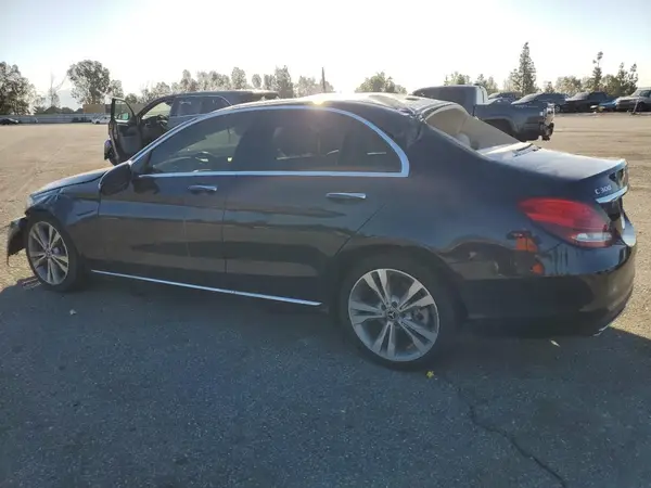 55SWF4JB2JU279520 2018 MERCEDES-BENZ C-KLASSE - Image 2