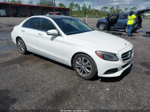 55SWF4JB3GU103648 2016 MERCEDES-BENZ C-KLASSE - Image 1