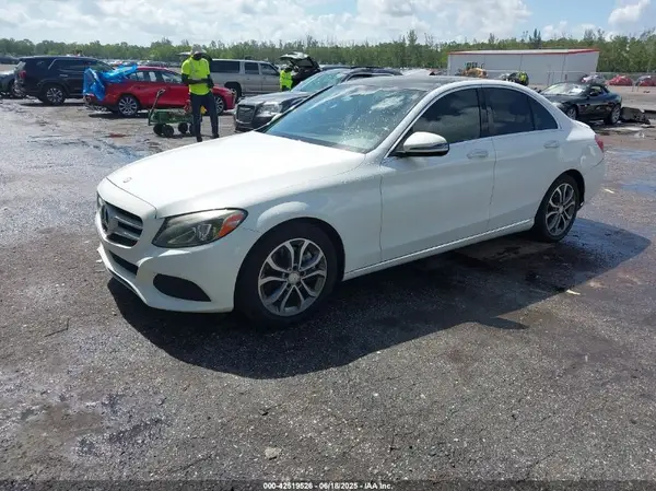 55SWF4JB3GU103648 2016 MERCEDES-BENZ C-KLASSE - Image 2