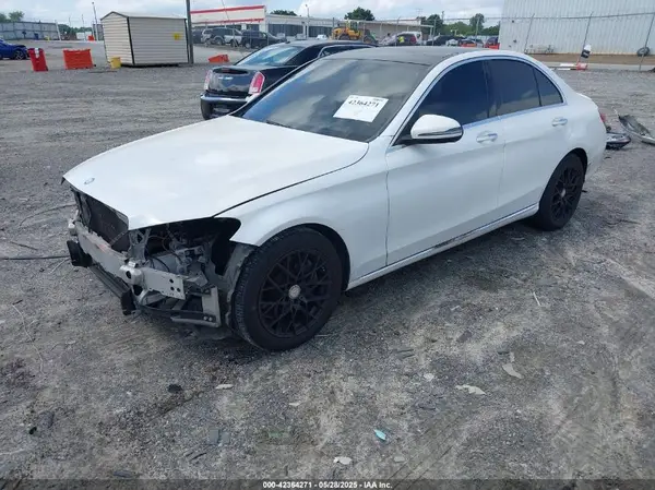55SWF4JB3GU163946 2016 MERCEDES-BENZ C-KLASSE - Image 2