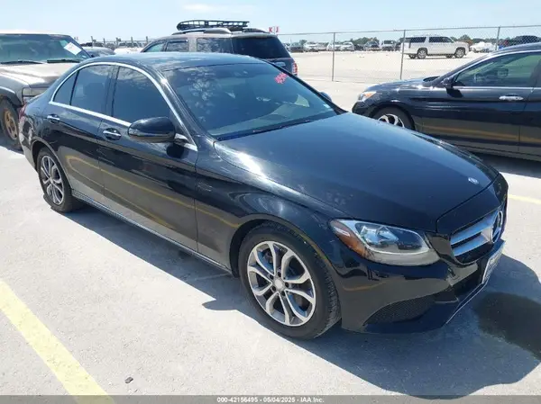 55SWF4JB3HU186757 2017 MERCEDES-BENZ C-KLASSE - Image 1