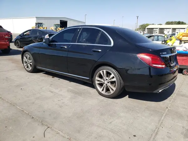 55SWF4JB3HU187794 2017 MERCEDES-BENZ C-KLASSE - Image 2