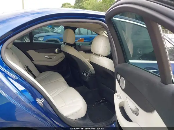 55SWF4JB3HU205145 2017 MERCEDES-BENZ C-KLASSE - Image 8