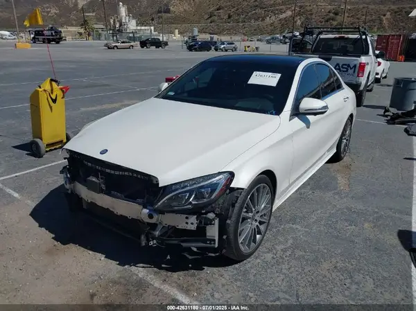 55SWF4JB3HU216260 2017 MERCEDES-BENZ C-KLASSE - Image 2