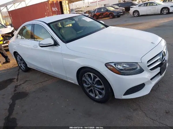 55SWF4JB3HU222236 2017 MERCEDES-BENZ C-KLASSE - Image 1