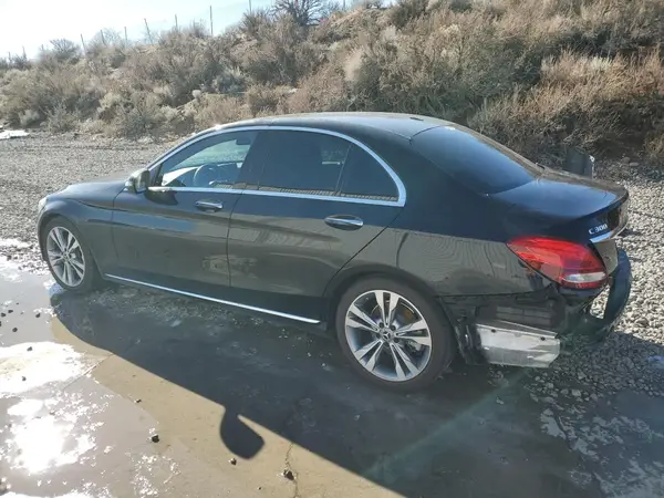 55SWF4JB3JU236742 2018 MERCEDES-BENZ C-KLASSE - Image 2