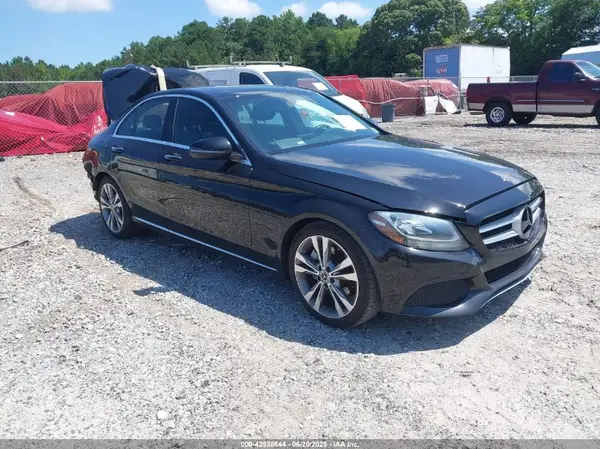 55SWF4JB3JU279848 2018 MERCEDES-BENZ C-KLASSE - Image 1